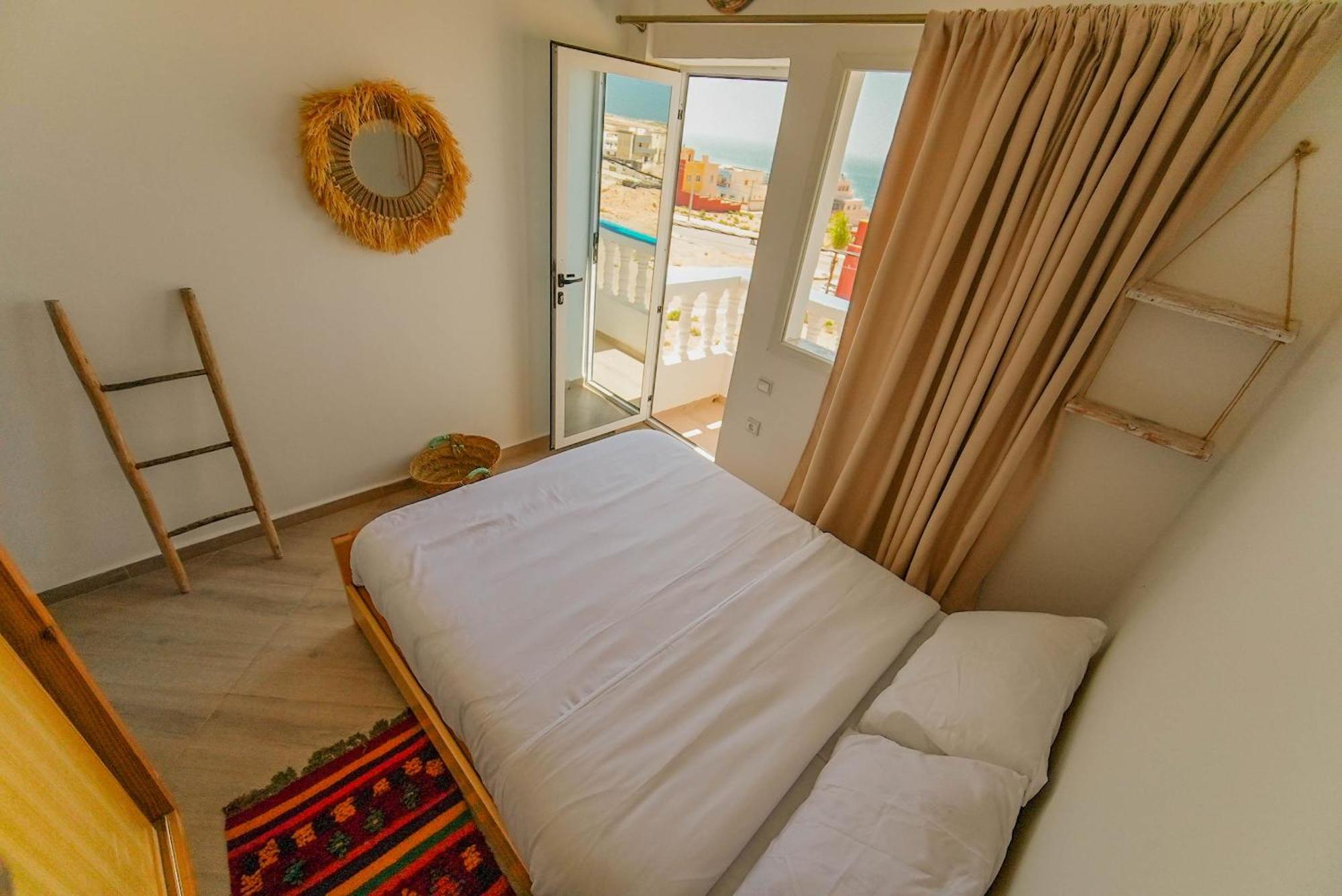 イムスワン Surf Break Morocco Bed & Breakfast エクステリア 写真
