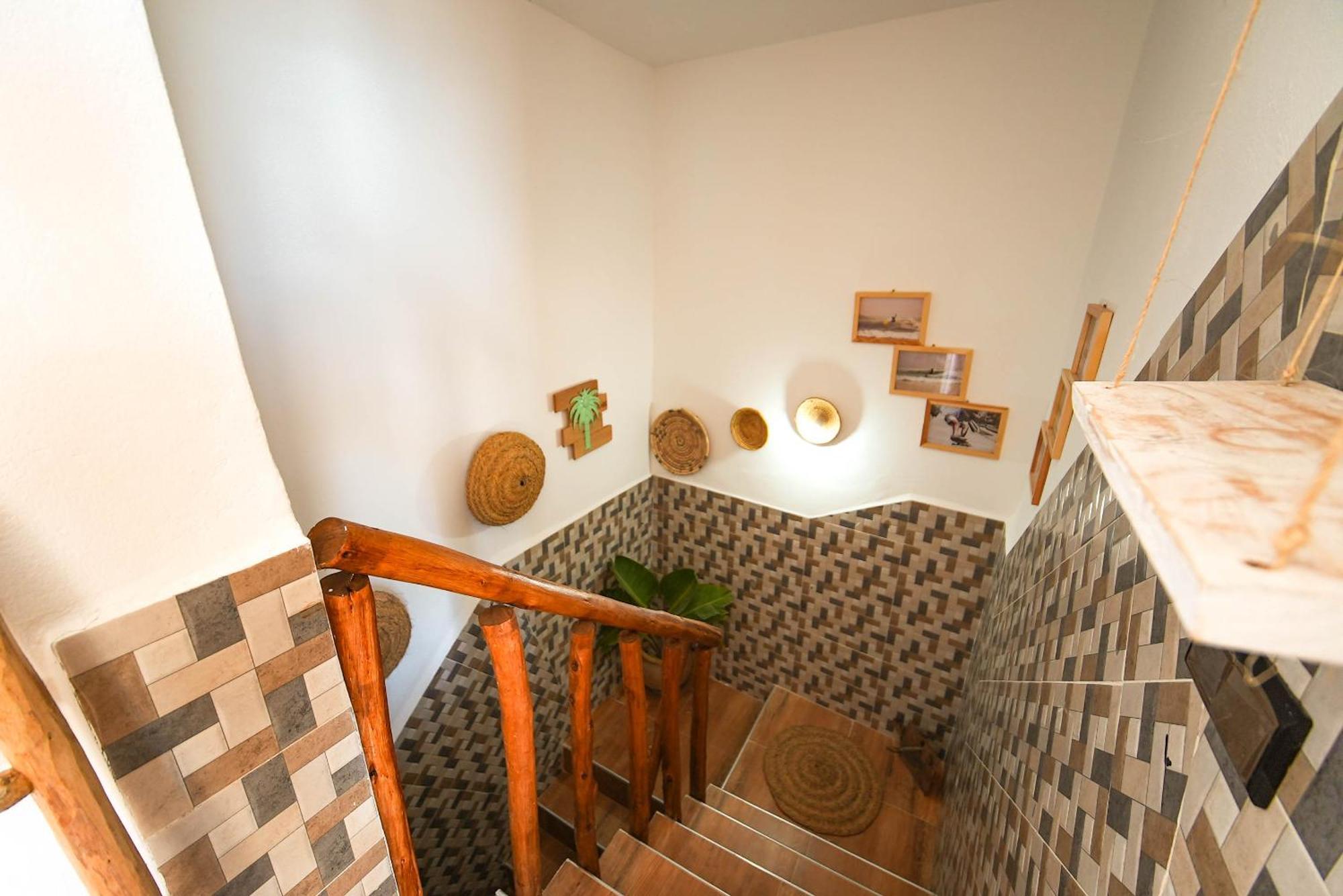 イムスワン Surf Break Morocco Bed & Breakfast エクステリア 写真